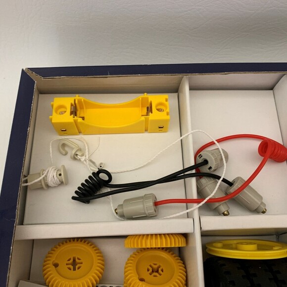 Thames & Kosmos Physics Solar Power Technology Workshop 623715 Experiments - Picture 10 of 12